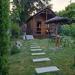 Casa Atenea 칼데스데말라벨라